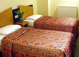Victoria Inn , bed and breakfast London accommodation